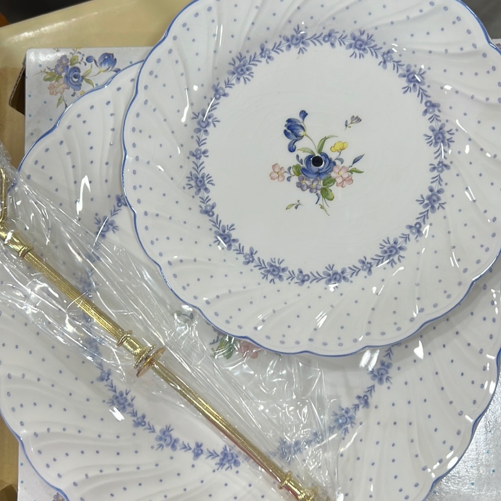 NIKKO Blossom Time Blue Peony two tier serving dish